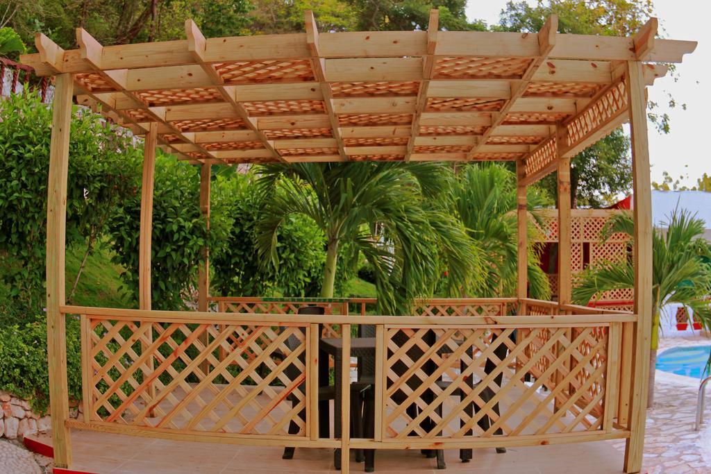 Daymond Blue Tropical Lodge Barahona Exteriör bild