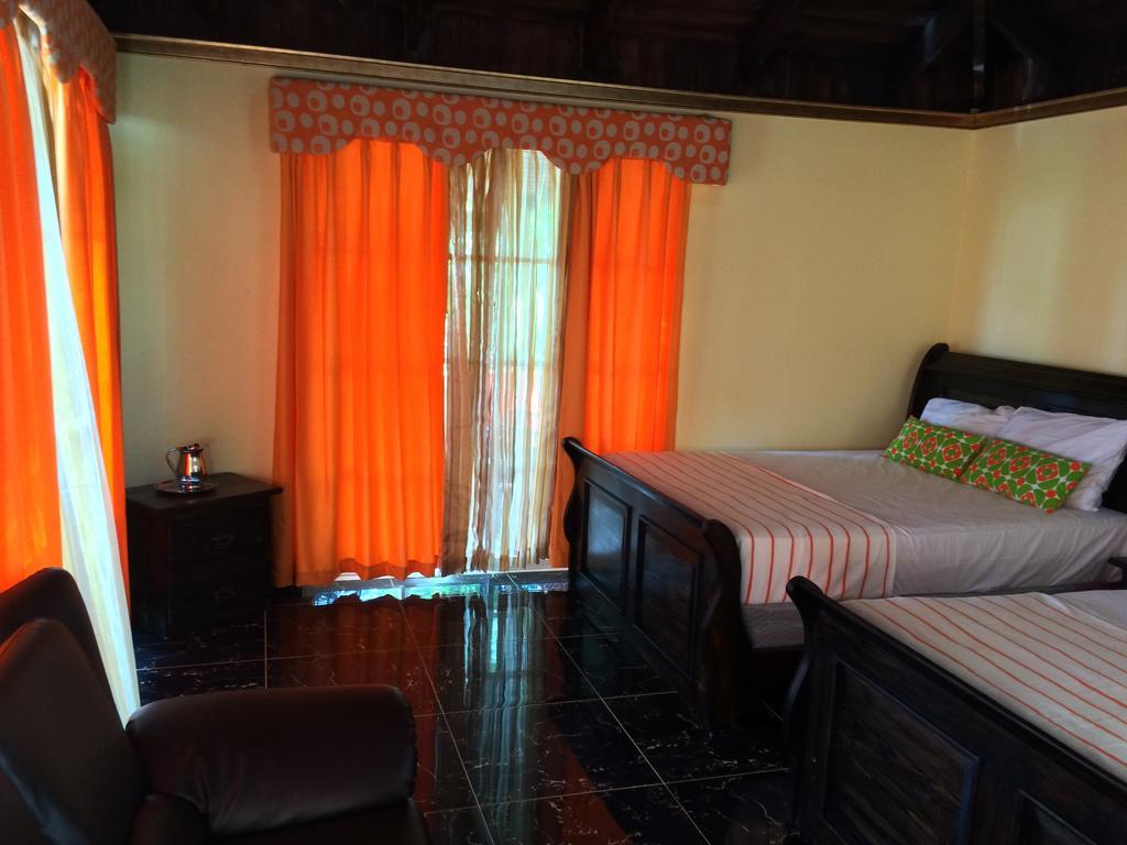 Daymond Blue Tropical Lodge Barahona Exteriör bild